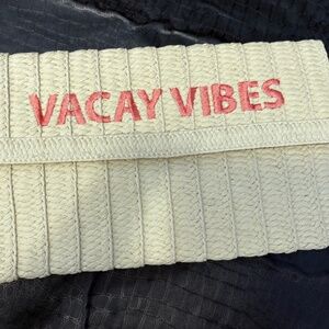 Neiman Marcus Vacay Vibes Beach Straw Embroidered Summer Clutch Bag Purse